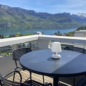 https://annecy-lake-luxury-top-floor-apartment.hotels-rhonealpes.com